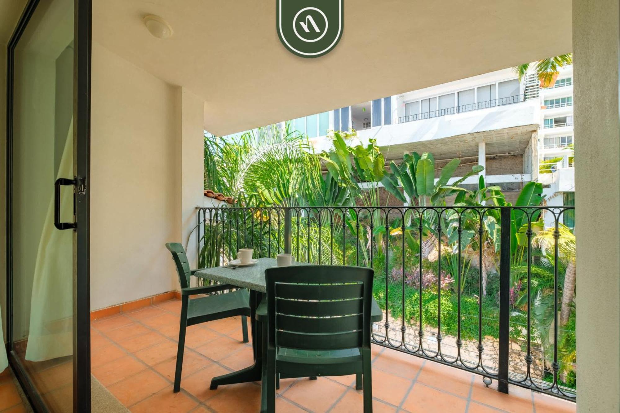 Amazing 2 Bedroom Condo - Private Terrace - Pool Puerto Vallarta Exterior photo